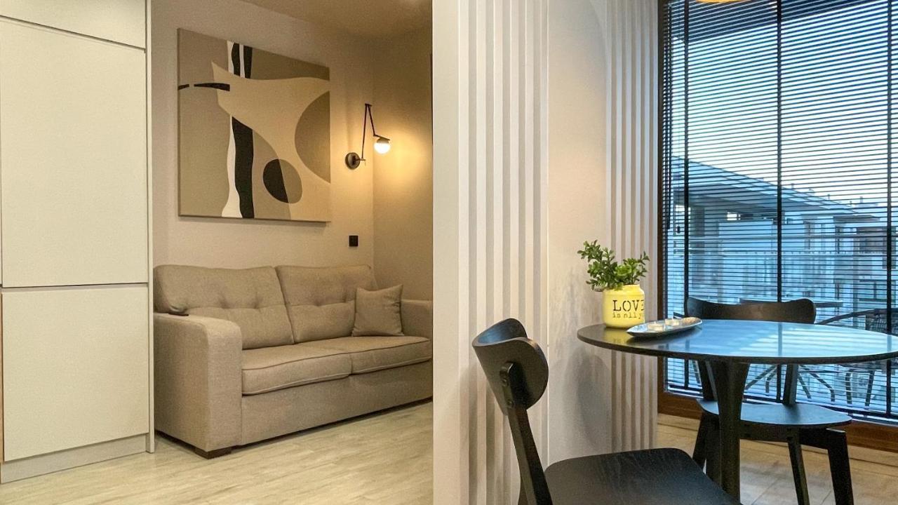 Comfortable 1-Room Apartment Close To The Center Varsovie Extérieur photo